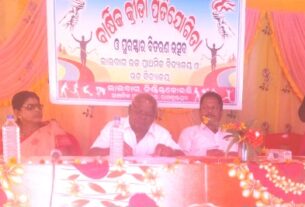 Lalbag School Ra Barsika Krida Puraskar Bitarani