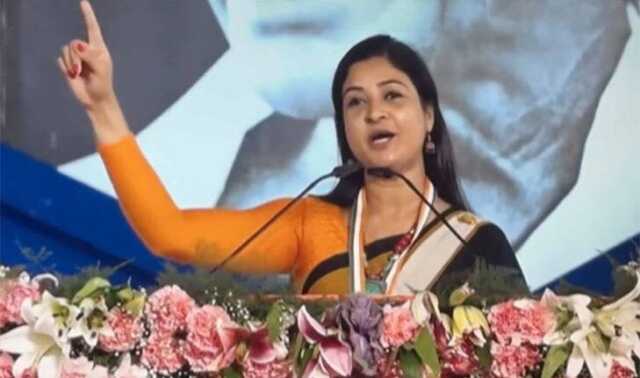 Alka Lamba 729x430