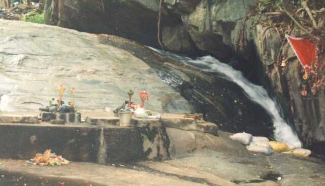 Panchalingeshwar Temple 750x430